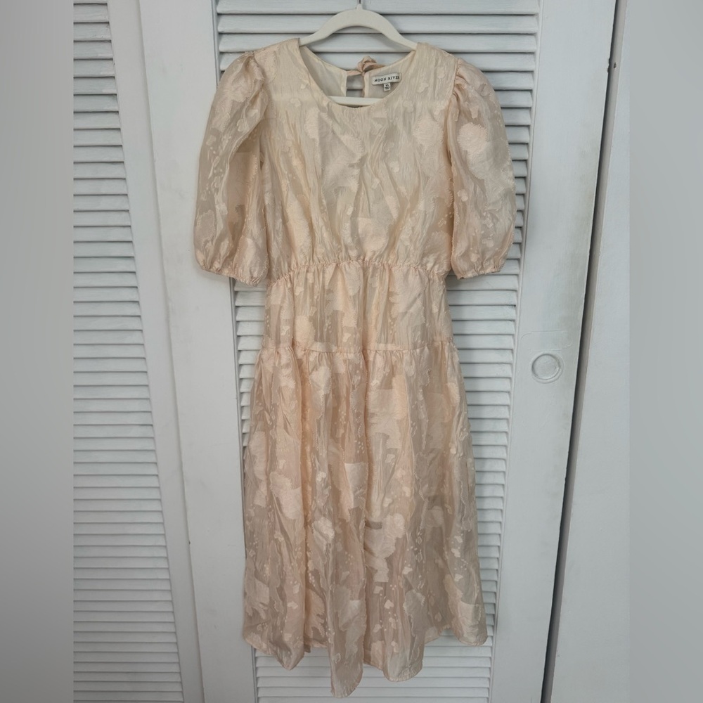 Moon River Beige Floral Dress